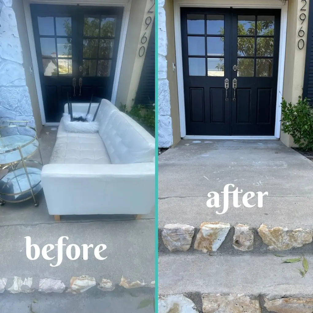 Furniture Removal Services in Huntington Beach